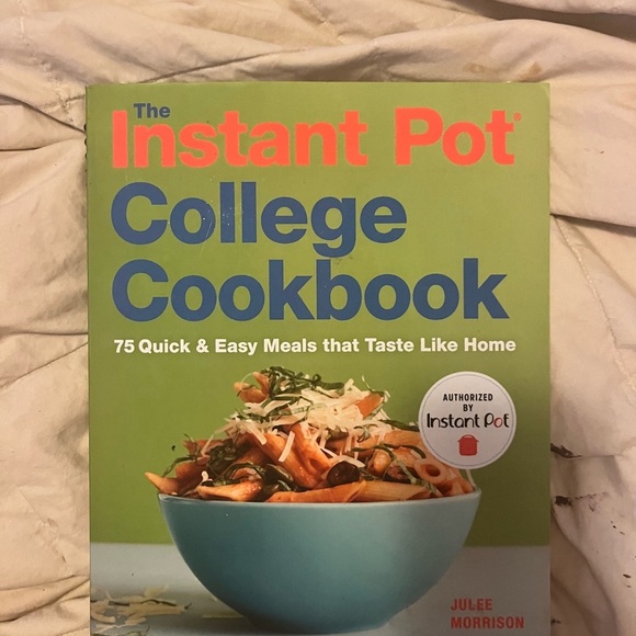 Instant Pot College Cookbook - Picture 1 of 1